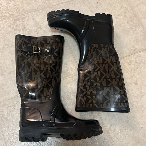 Michael KORS MK Brown Rubber Winter & Rain-boots Size 7 - Picture 3 of 10